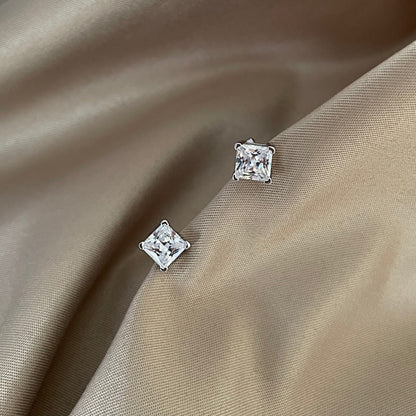 [Elowen Jewels]Delicate Square Shape Earrings