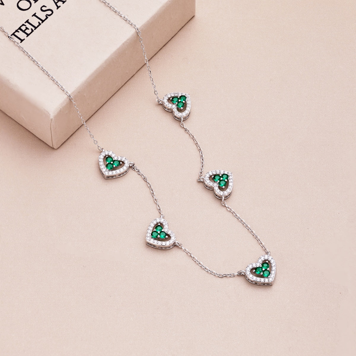 [Elowen Jewels]Sparkling Five Heart Necklace