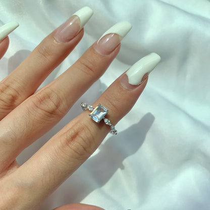 [Elowen Jewels]1.0 Carat Dainty Resplendent Radiant Cut Daily Ring