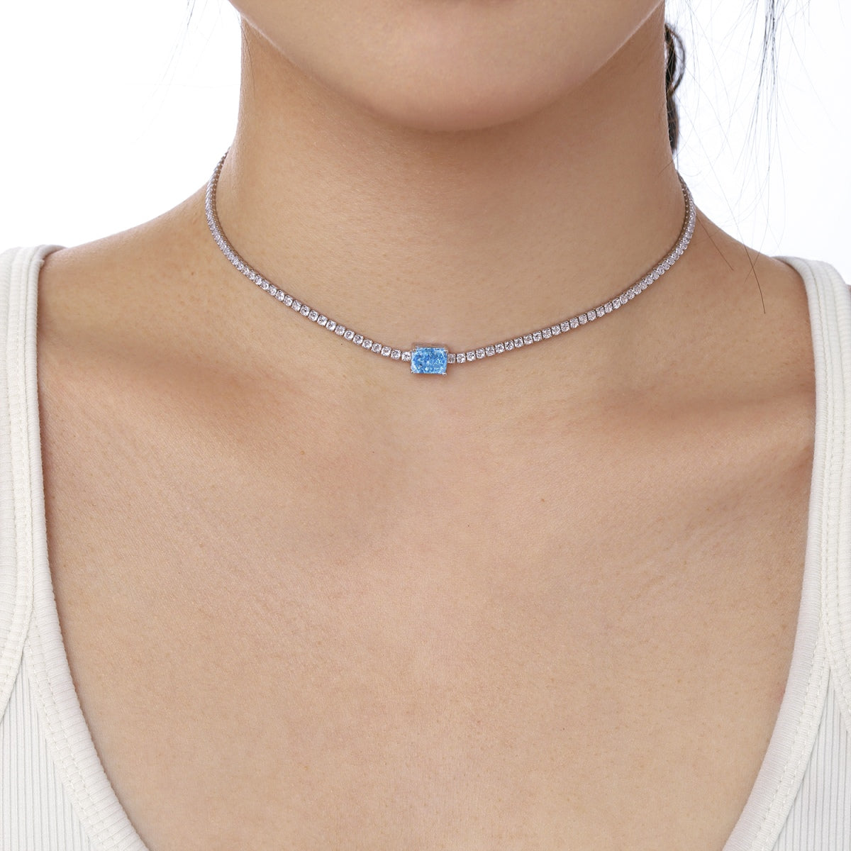 [Elowen Jewels]2.0 carat Ornate Emerald Cut Necklace