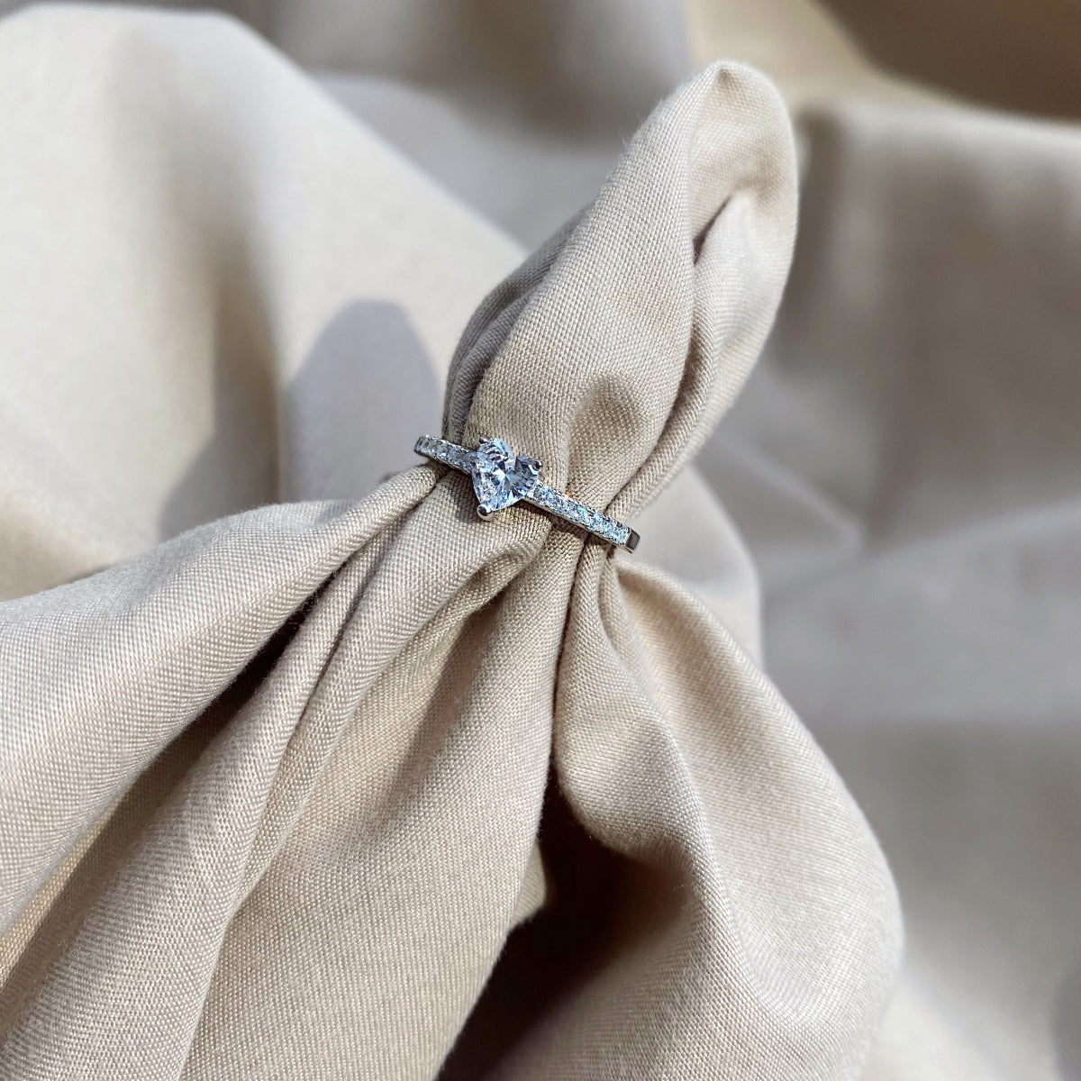 [Elowen Jewels]0.5 Carat CaratEternity Charming Heart Shape Lover Ring