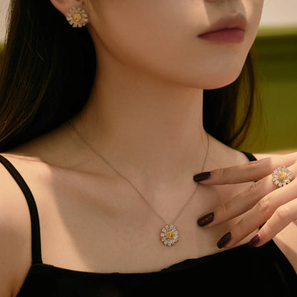 [Elowen Jewels]Exquisite Daisy Necklace
