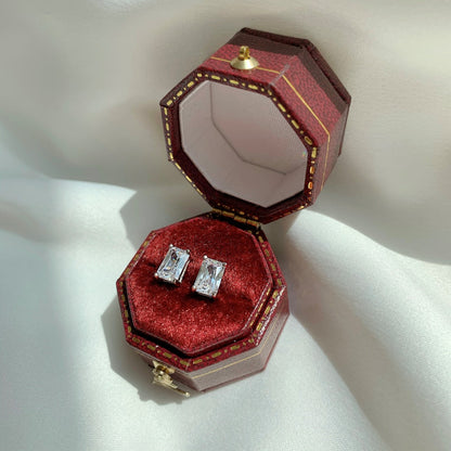 [Elowen Jewels]Stylish Shiny Rectangular Center Stone Stud Earrings