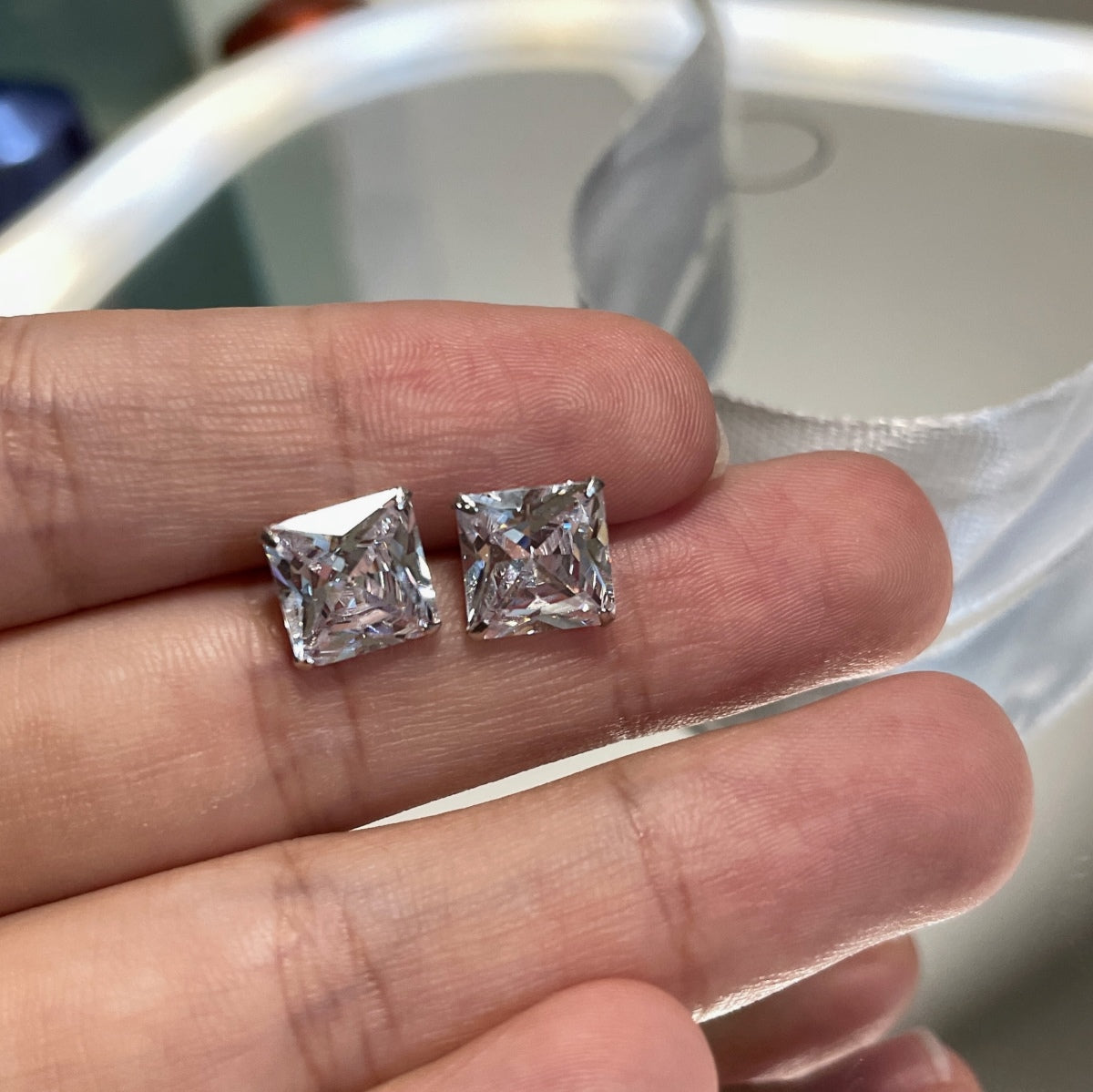 [Elowen Jewels]Ornate Square Shape Earrings