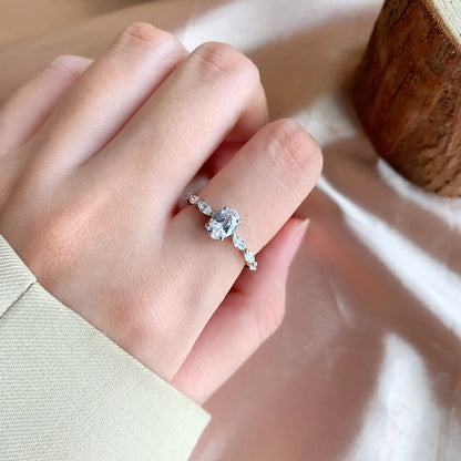 [Elowen Jewels]0.75 Carat Luxurious Vibrant Elongated Cushion Cut Daily Ring