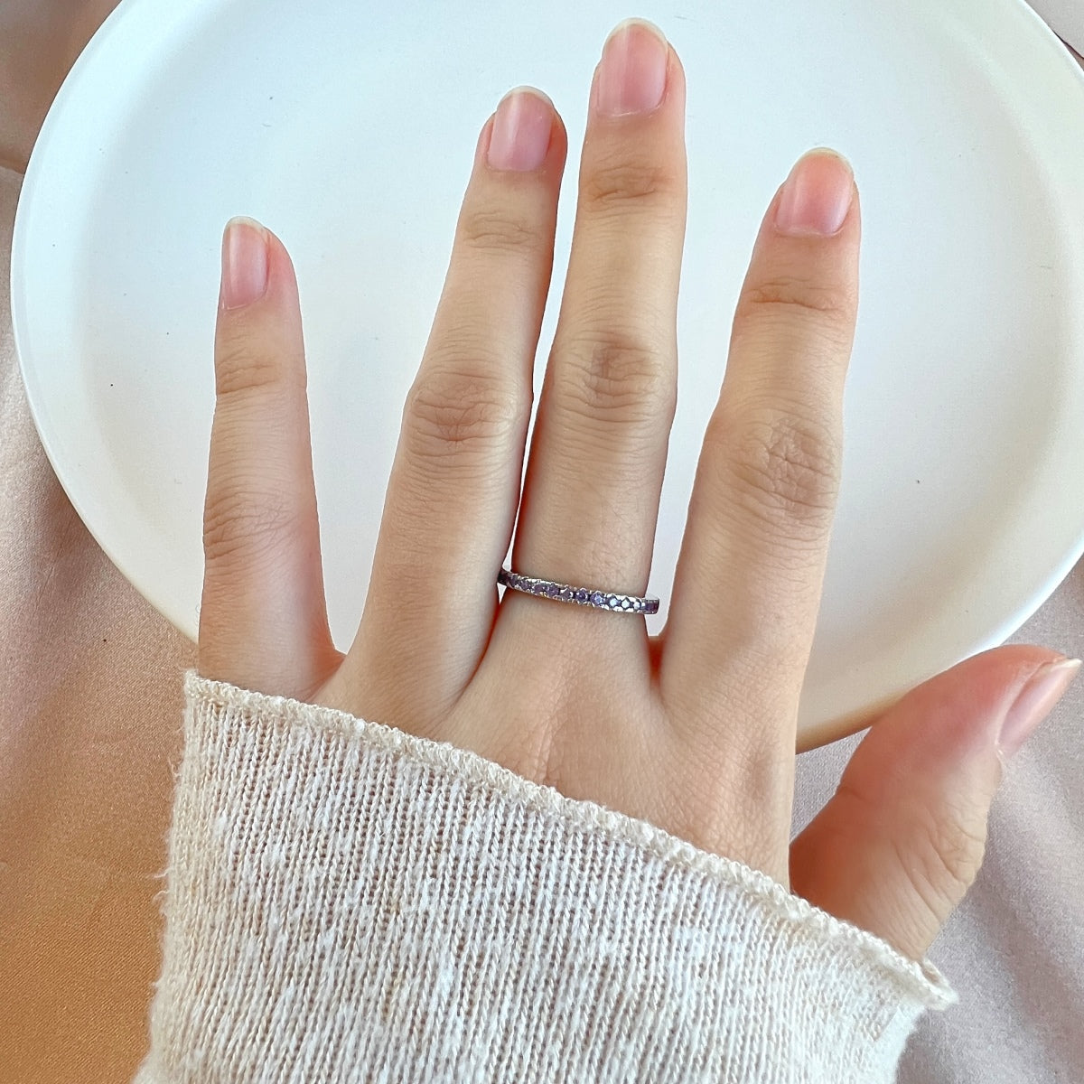 [Elowen Jewels]Delicate Sparkling Round Cut Daily Ring