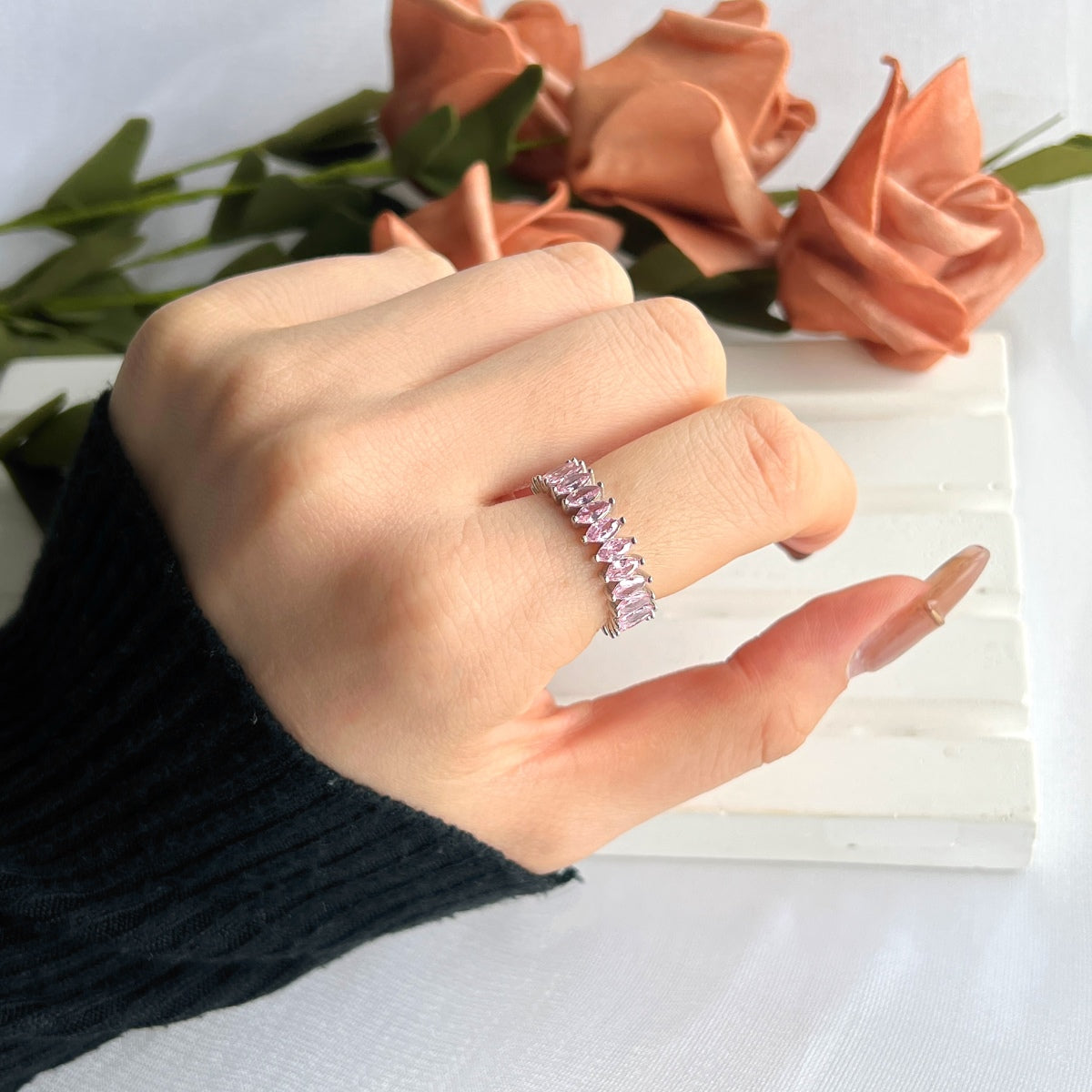 [Elowen Jewels]Gorgeous Marquise Cut Tennis Ring