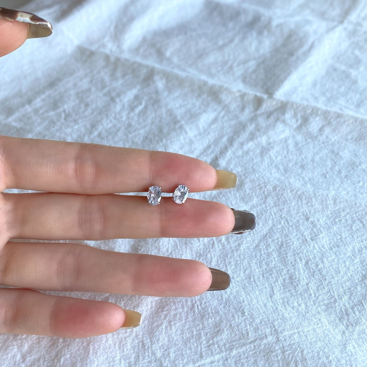 [Elowen Jewels]Oval Classic Dignified Elegant Earrings