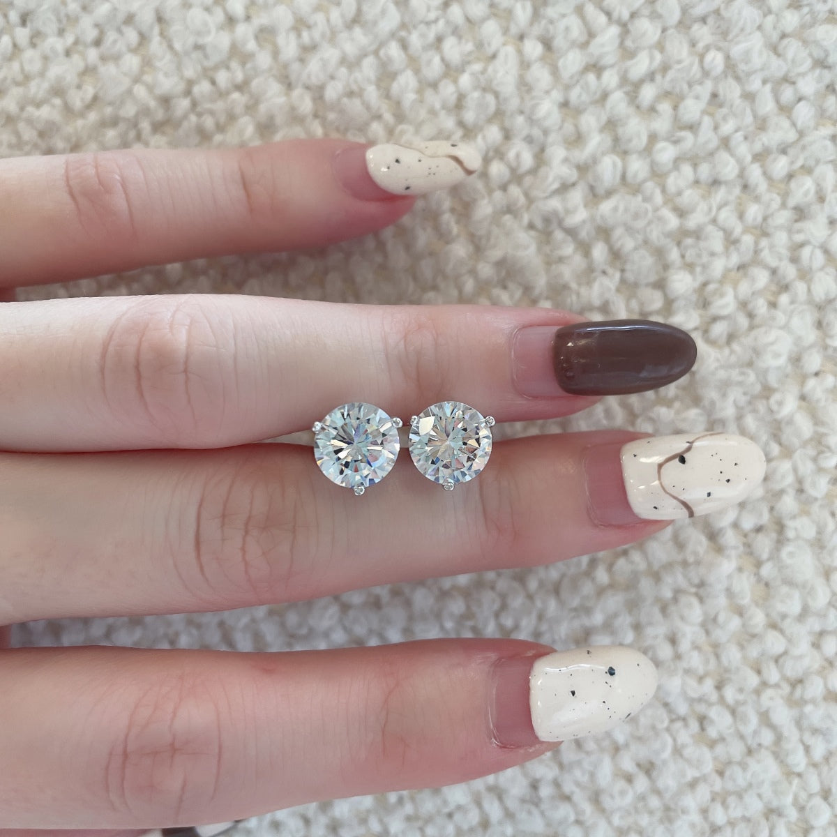 [Elowen Jewels]Dainty Round Shape Earrings