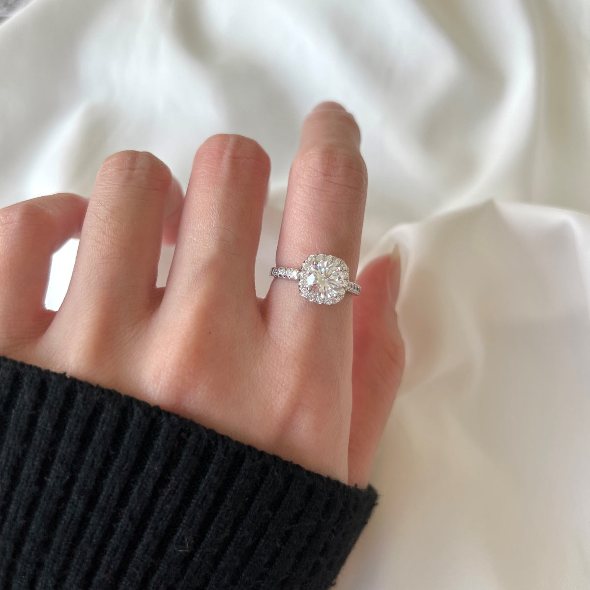 [Elowen Jewels]Dazzling Resplendent Round Cut Wedding Ring