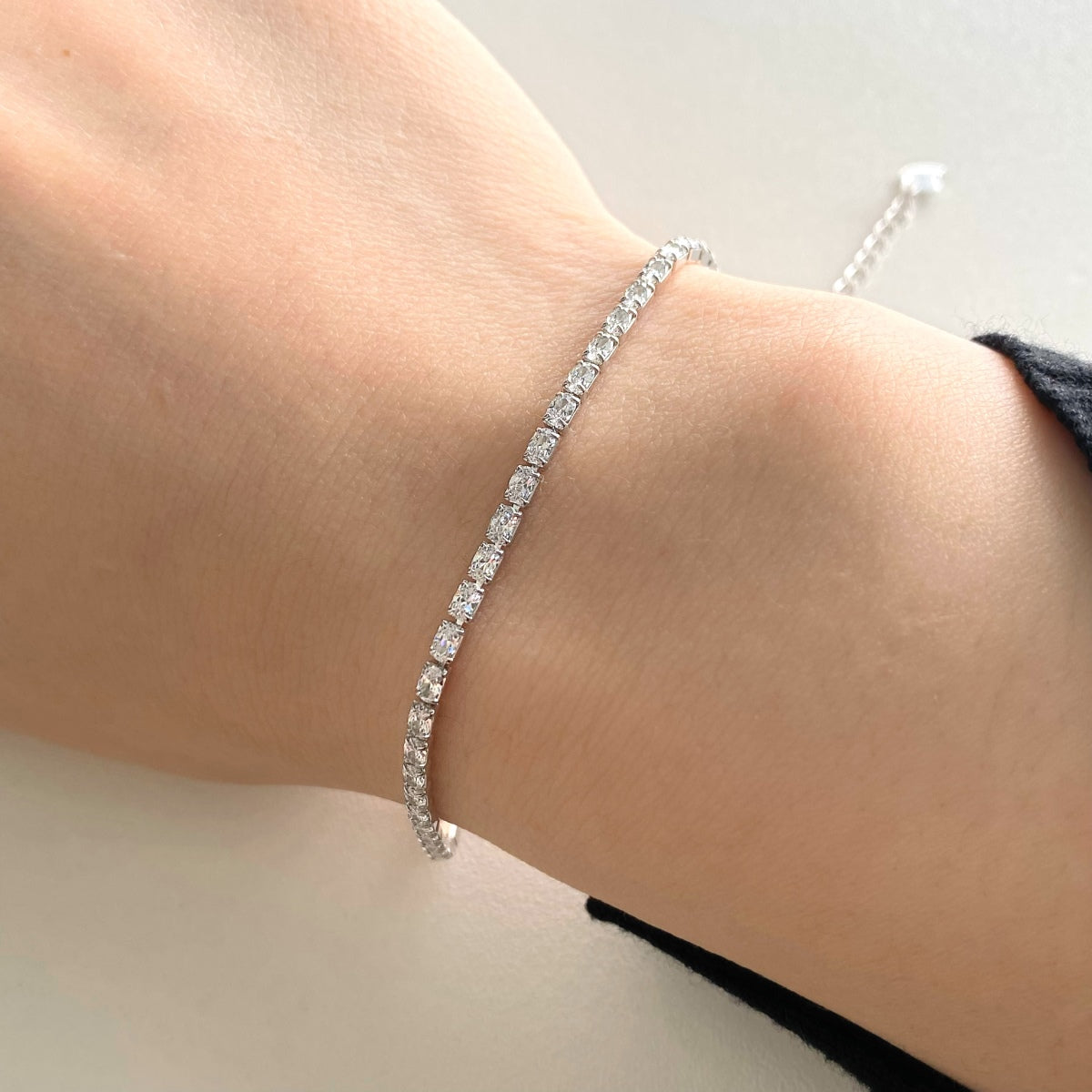 [Elowen Jewels]Elegant Emerald Cut Daily Bracelet