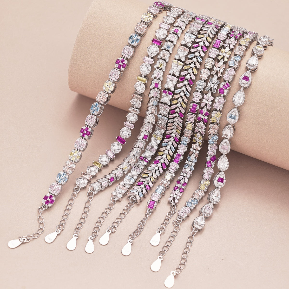 [Elowen Jewels]Unique Colorful Flower Shape Daily Bracelet