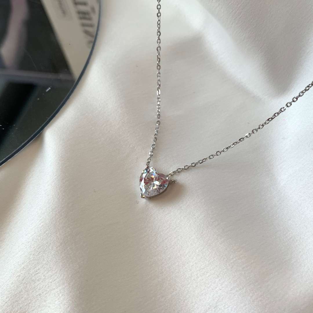[Elowen Jewels]Heart Shape Main Stone Pendant Collarbone Necklace