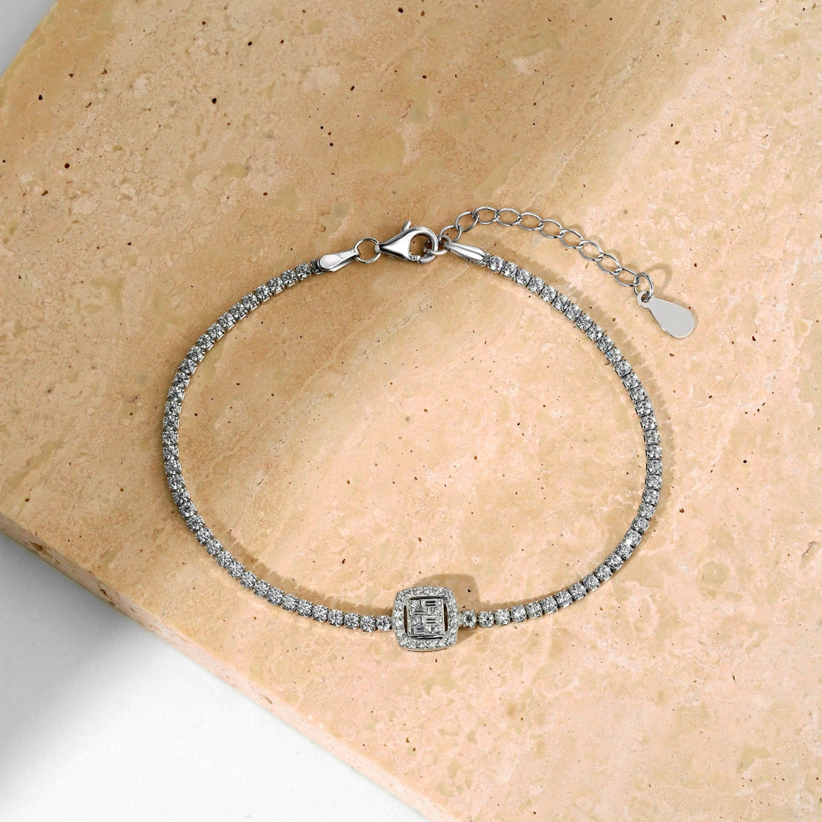 [Elowen Jewels]Luxurious Dazzling Square Shape Banquet Bracelet