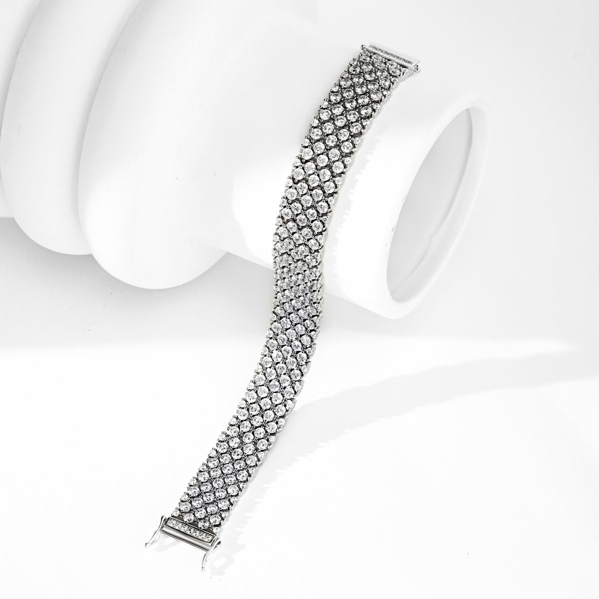 [Elowen Jewels]Ornate Elegant Round Cut Party Bracelet