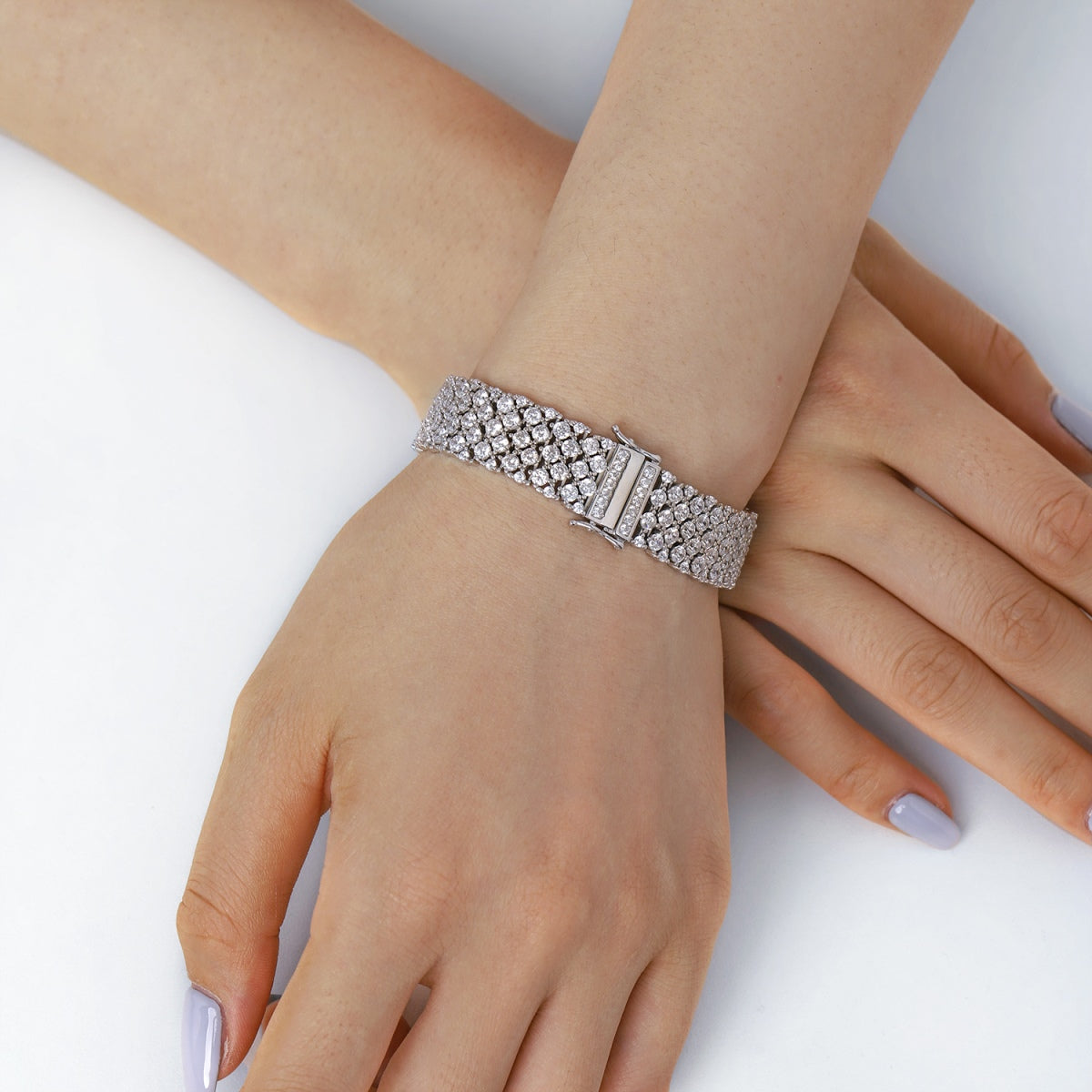 [Elowen Jewels]Ornate Elegant Round Cut Party Bracelet
