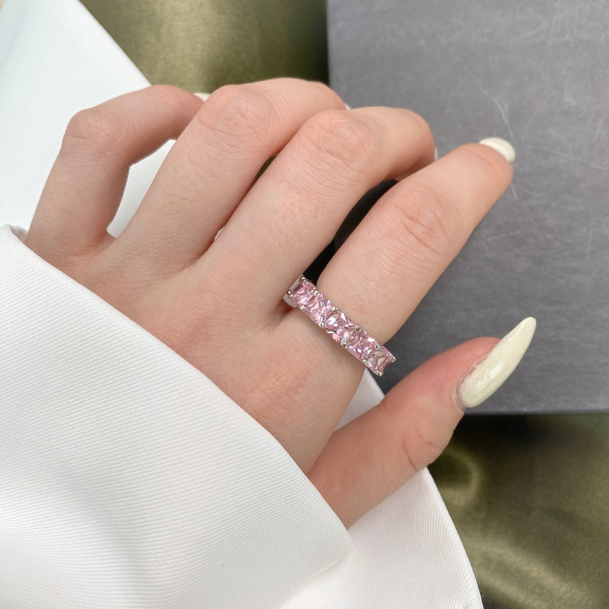 [Elowen Jewels]Elegant Princess Cut Tennis Ring