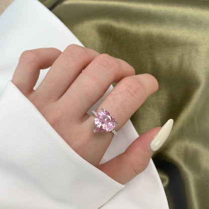 [Elowen Jewels]6.0 Carat Luxurious Sparkling Romantic Heart Cut Lover Ring