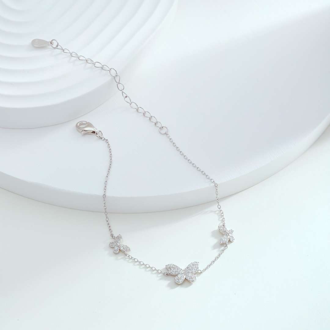 [Elowen Jewels]Delicate Butterfly Pendant Bracelet