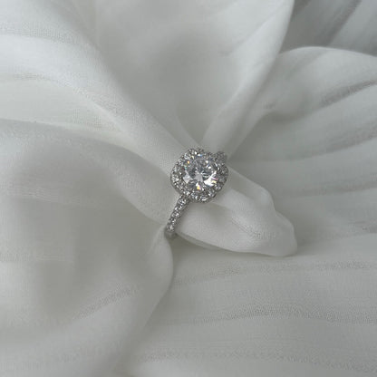 [Elowen Jewels]Dazzling Resplendent Round Cut Wedding Ring