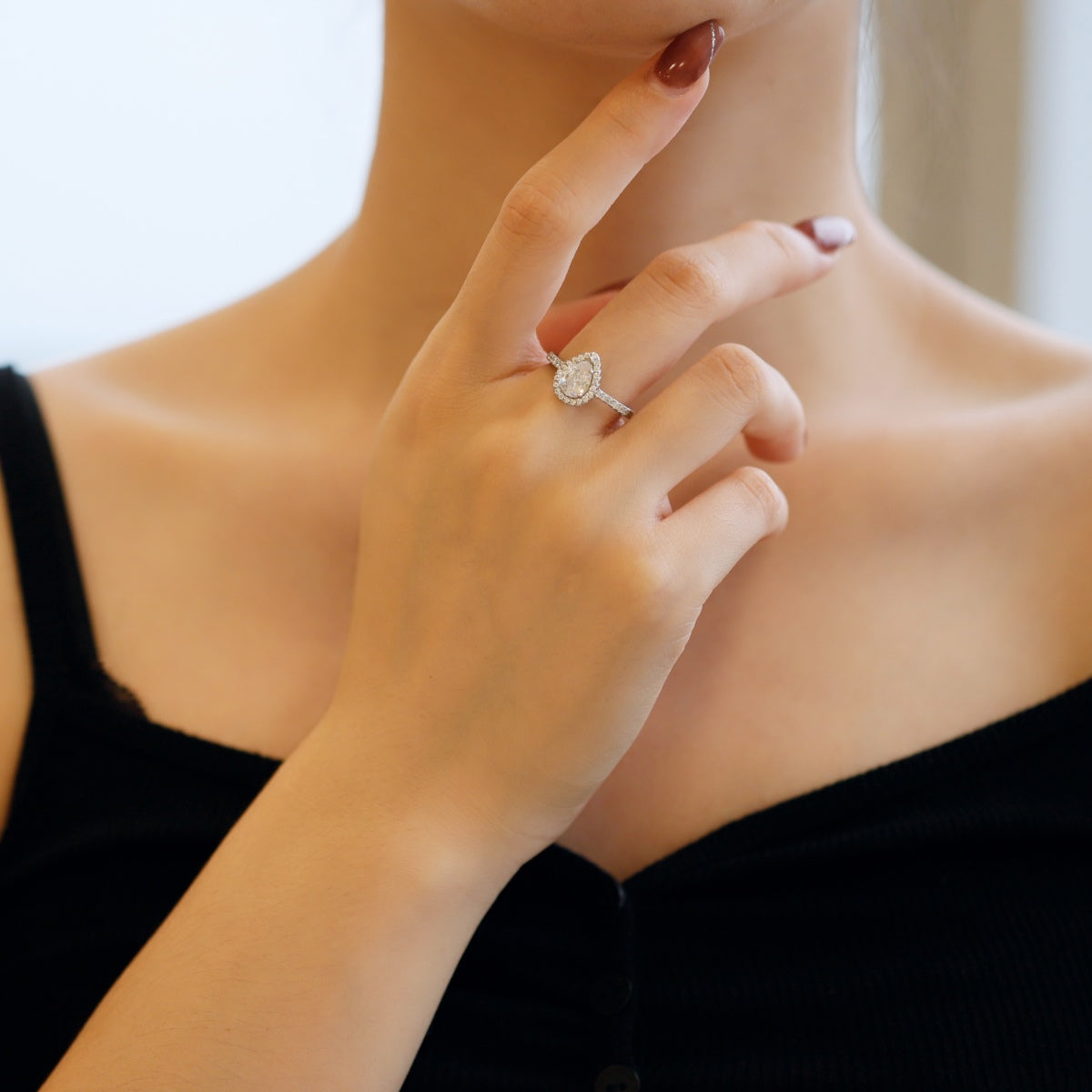 [Elowen Jewels]1.0 Carat Luxurious Resplendent Water Drop Shape Wedding Ring