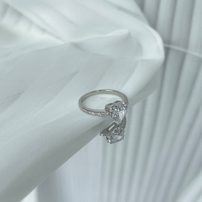 [Elowen Jewels]2.0 Carat Dazzling Lustrous Heart Cut Lover Ring
