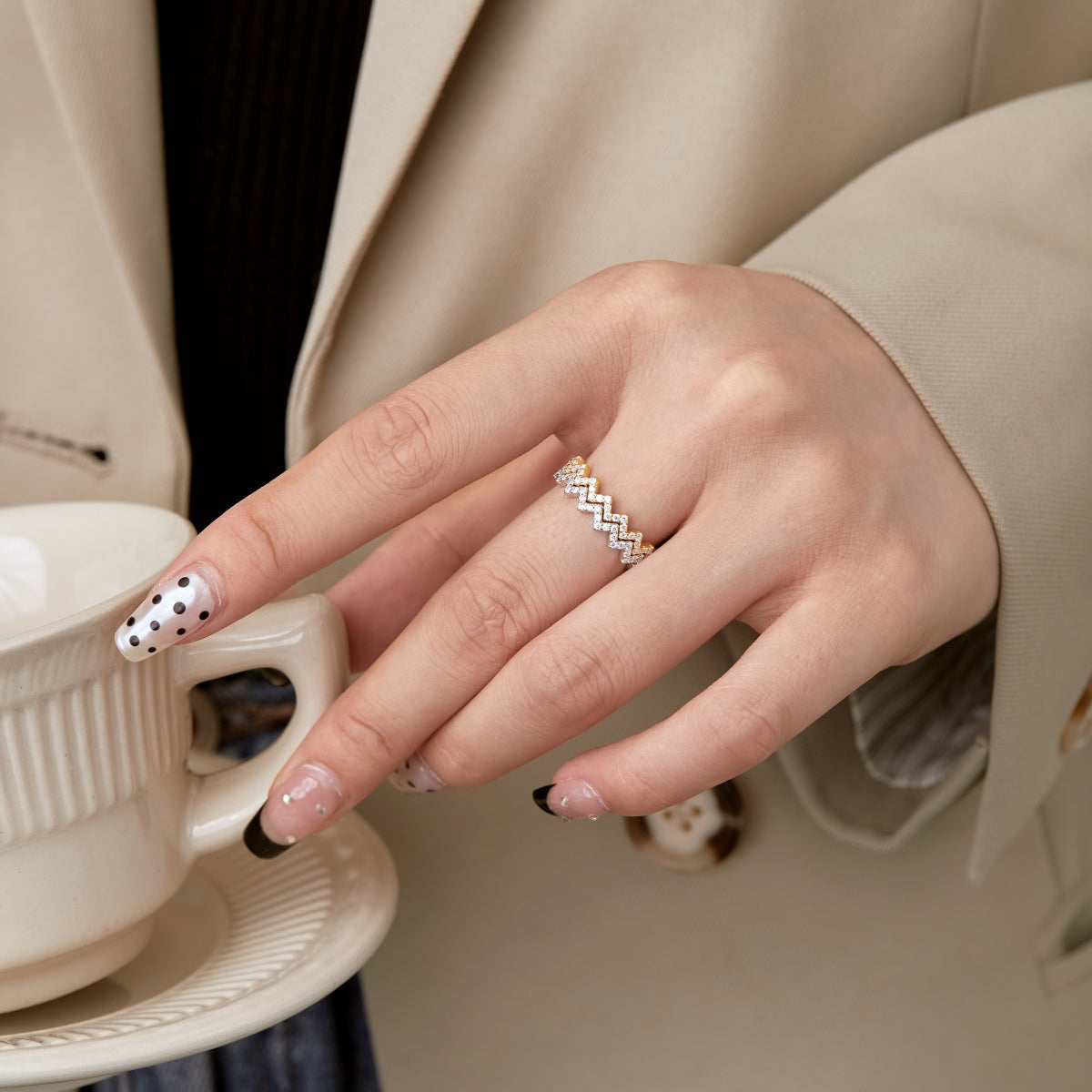[Elowen Jewels]Delicate Enchanting Wave Shape Daily Ring