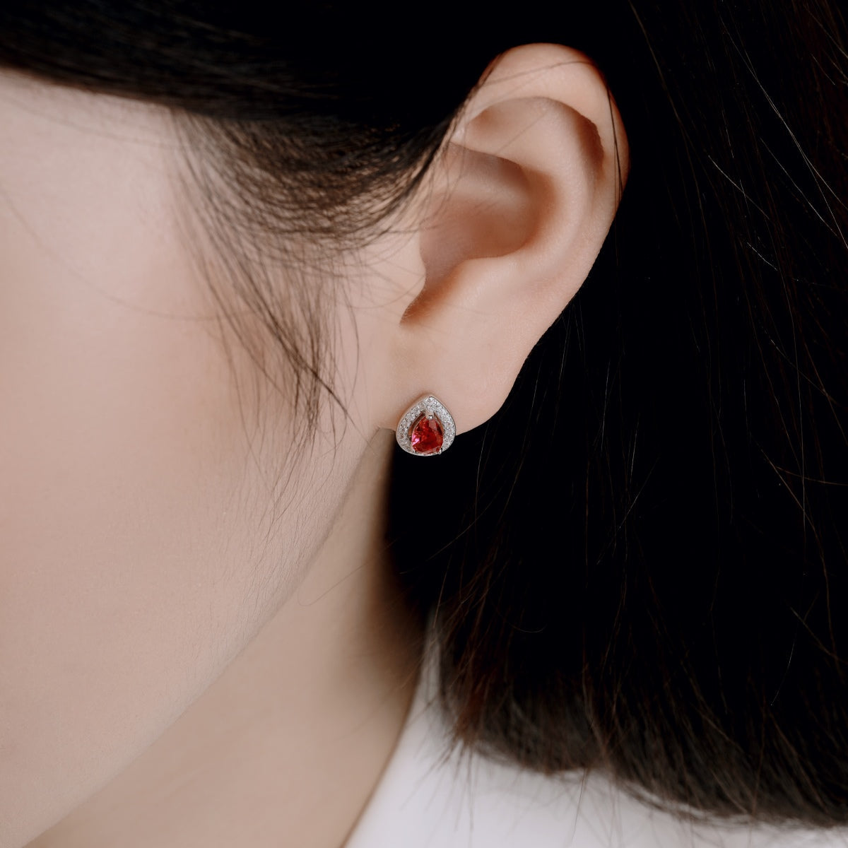 [Elowen Jewels]Luxurious Water Drop Shape Earrings