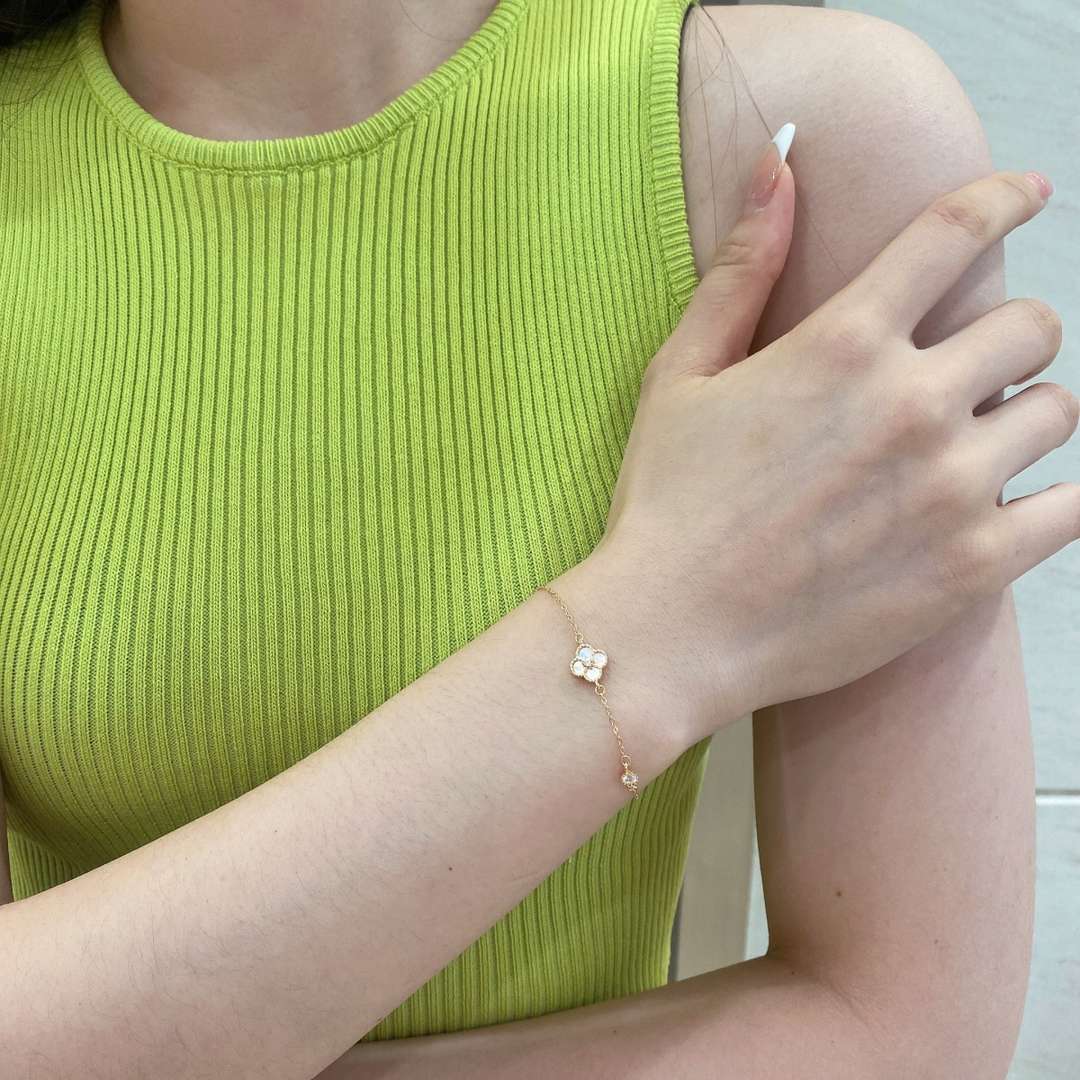 [Elowen Jewels]Delicate Four Leaf Clover Bracelet