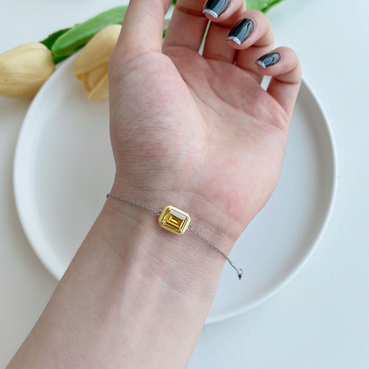 [Elowen Jewels]2.0 Carat Sparkling Colorful Emerald Cut Daily Bracelet
