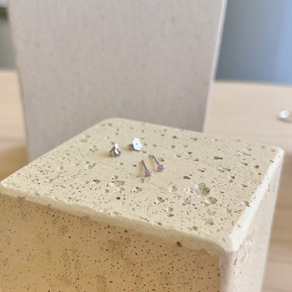 [Elowen Jewels]Delicate Solitaire Earrings