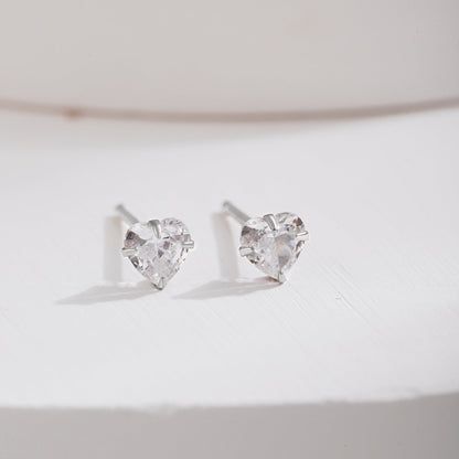 [Elowen Jewels]Sparkling Heart Shaped Simple Earrings