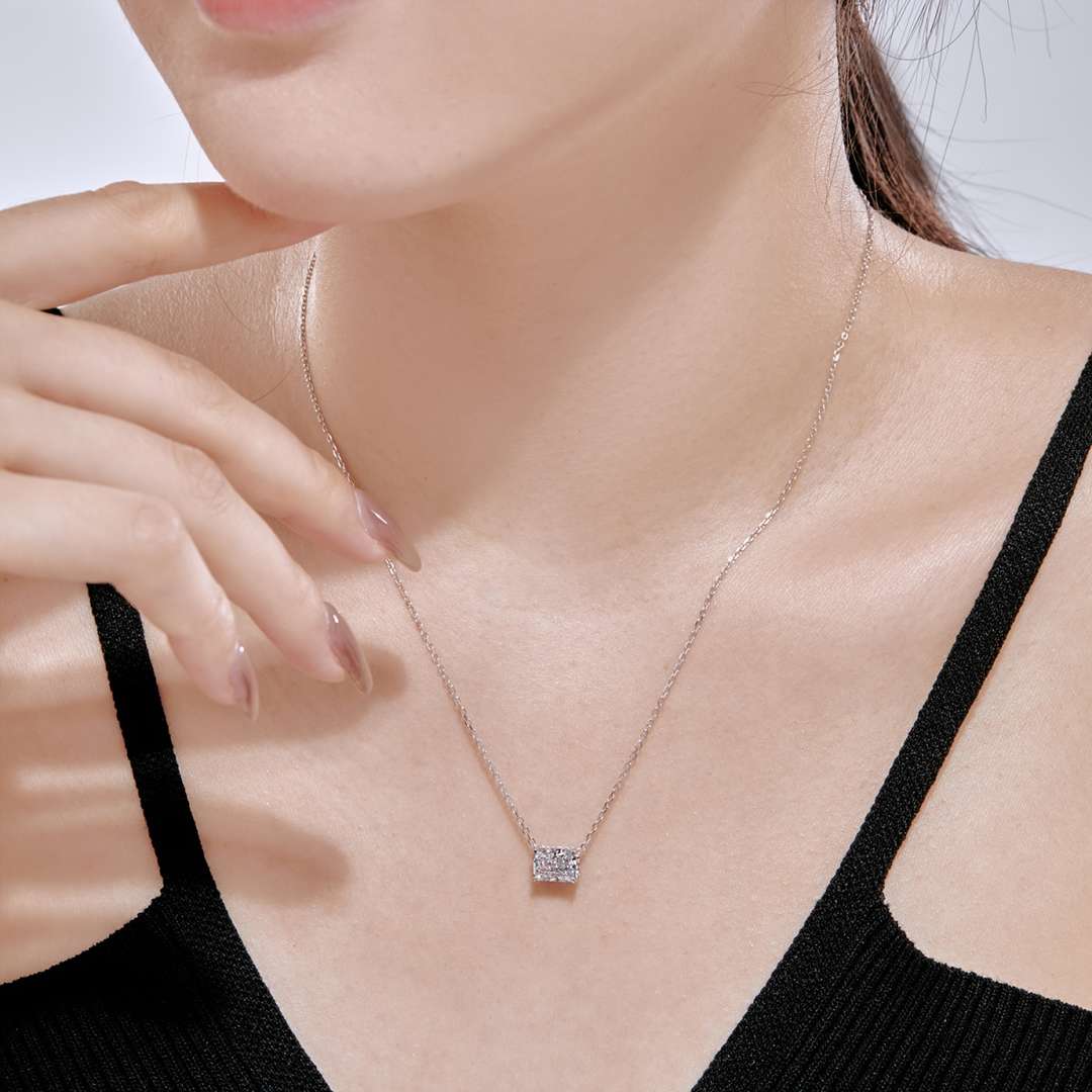 [Elowen Jewels]Luxurious Square Shape Colorful Necalack