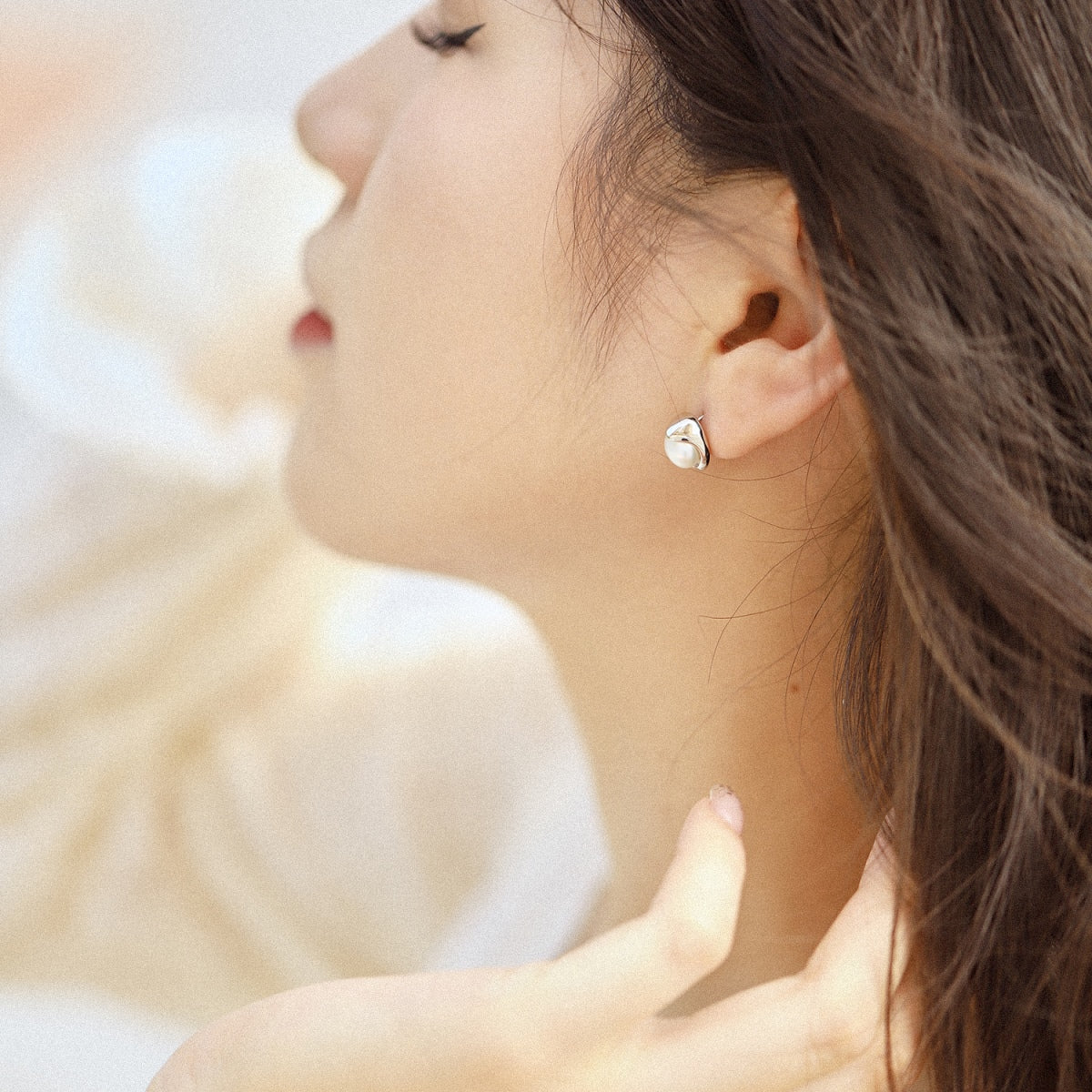 [Elowen Jewels]Dainty Bread Pearl Earrings