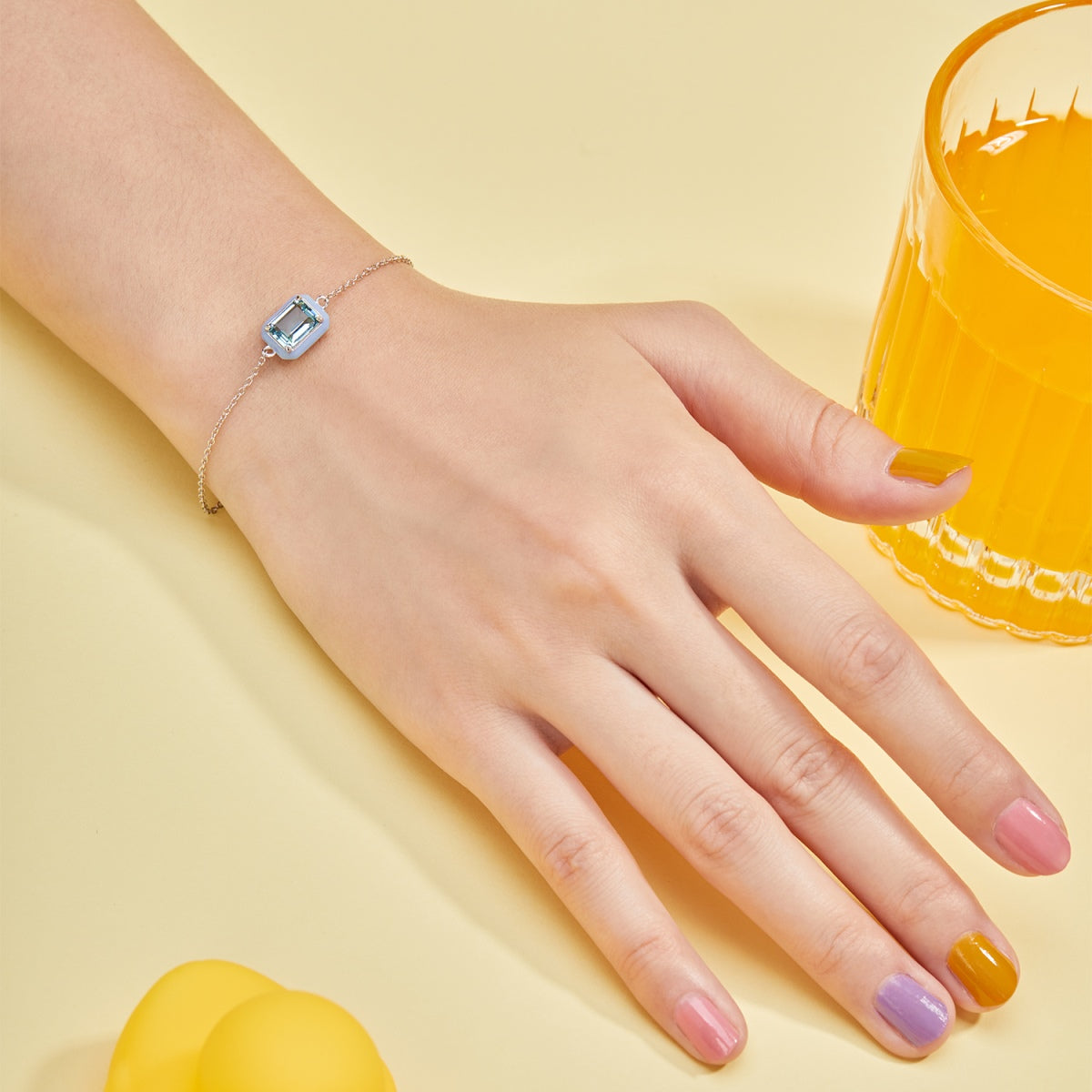 [Elowen Jewels]2.0 Carat Sparkling Colorful Emerald Cut Daily Bracelet