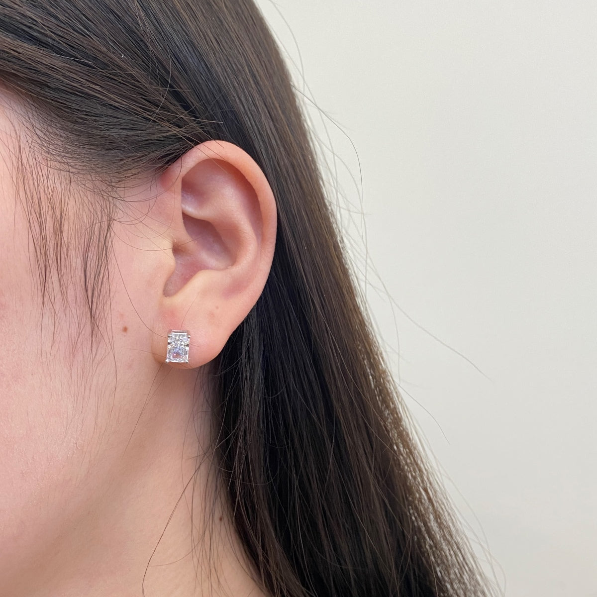 [Elowen Jewels]Radiant Luxurious Princess Cut Daily Earrings