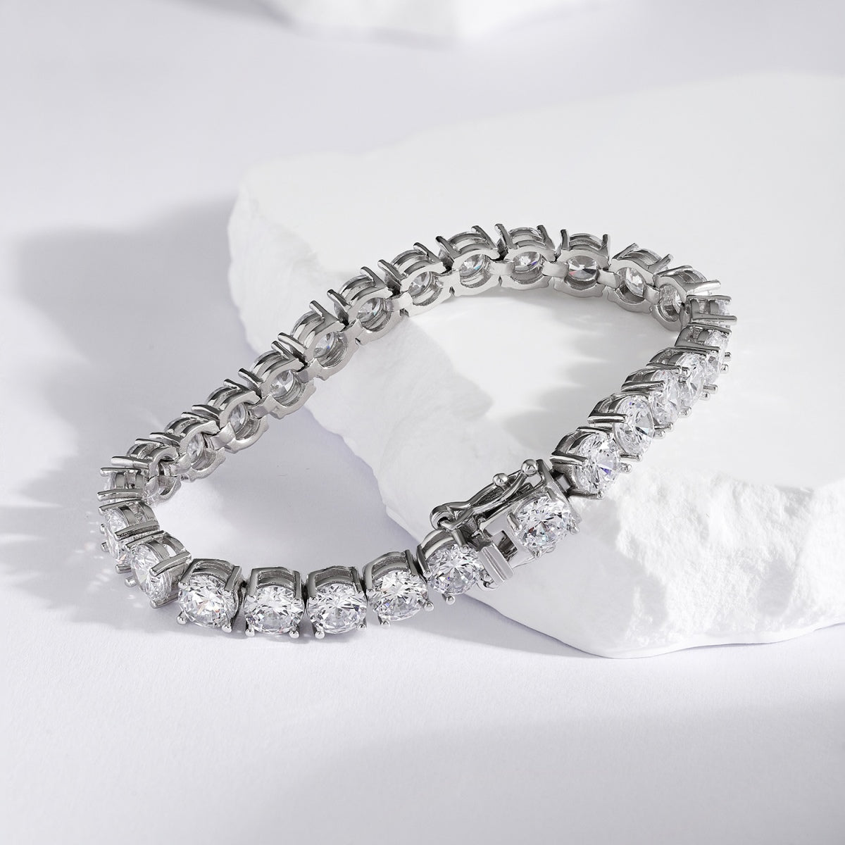 [Elowen Jewels]0.75 Carat Dazzling Round Cut Wedding Bracelet