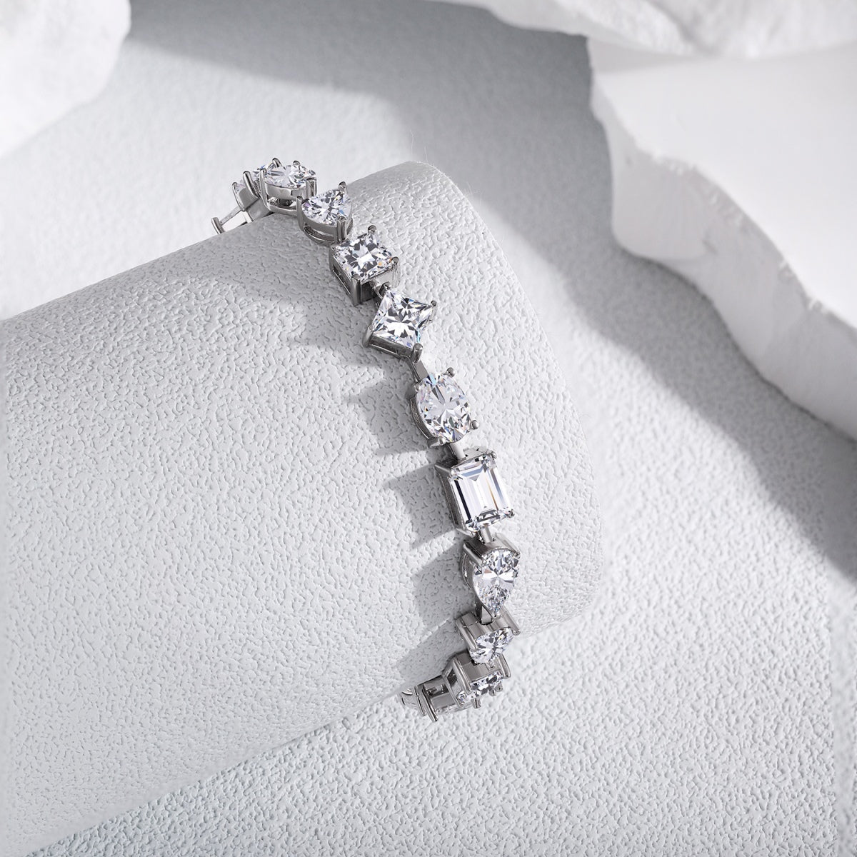 [Elowen Jewels]Unique Exquisite Multi Cut Daily Bracelet