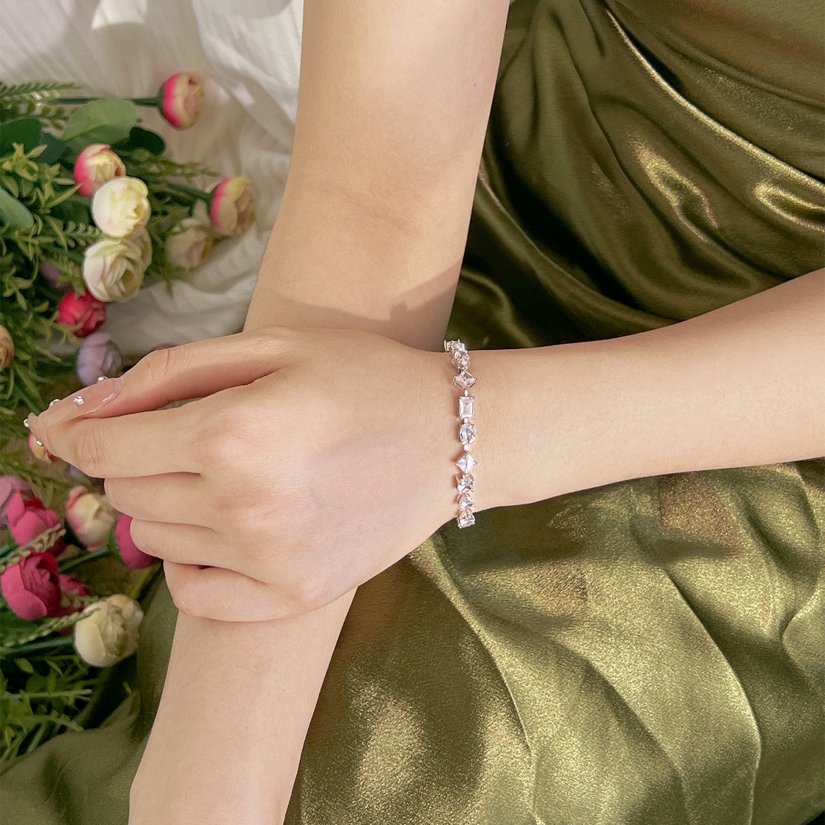 [Elowen Jewels]Unique Exquisite Multi Cut Daily Bracelet