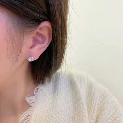 [Elowen Jewels]Classic Princess Round Shape Earrings