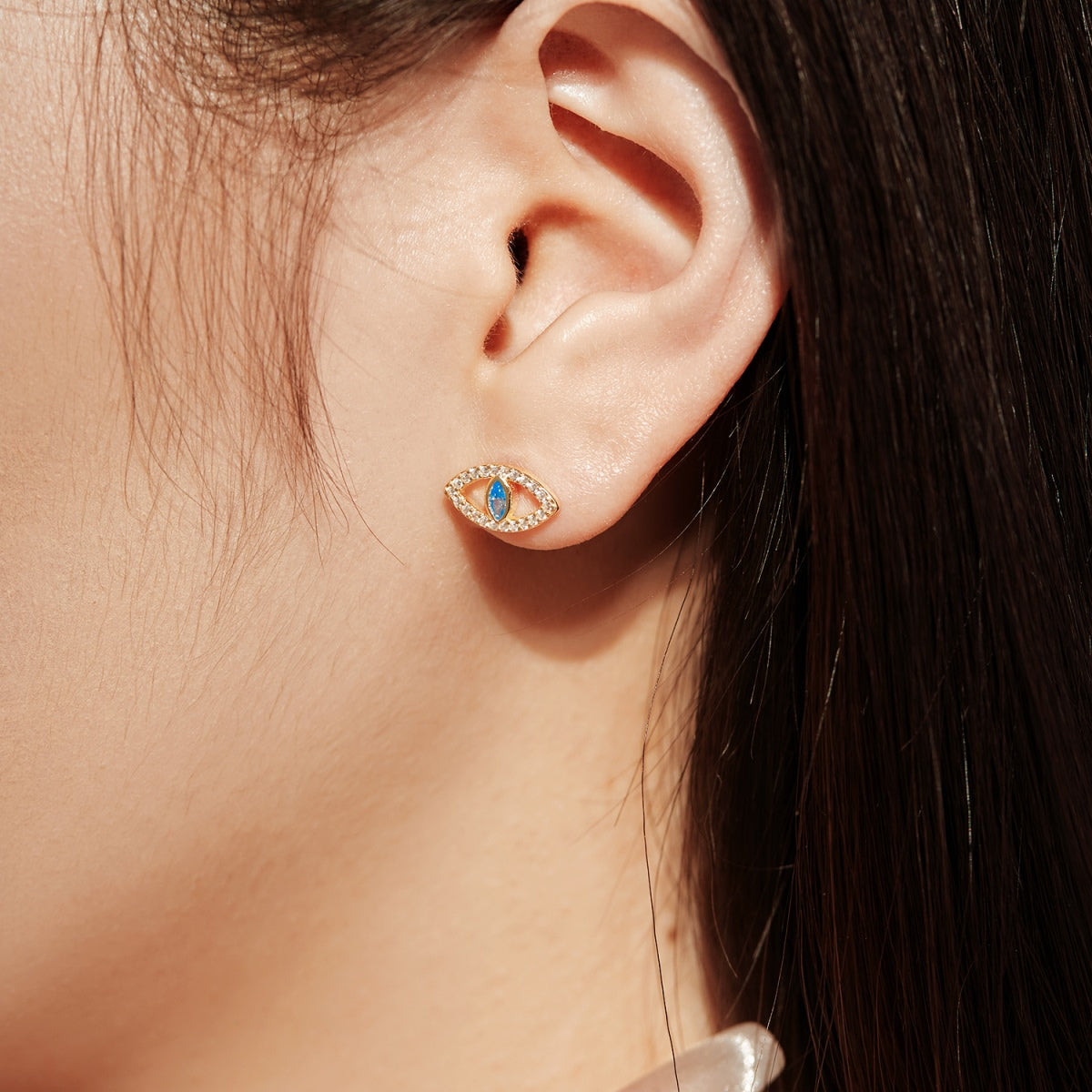 [Elowen Jewels]Blue Devil Eyes Hollow Stud Earrings
