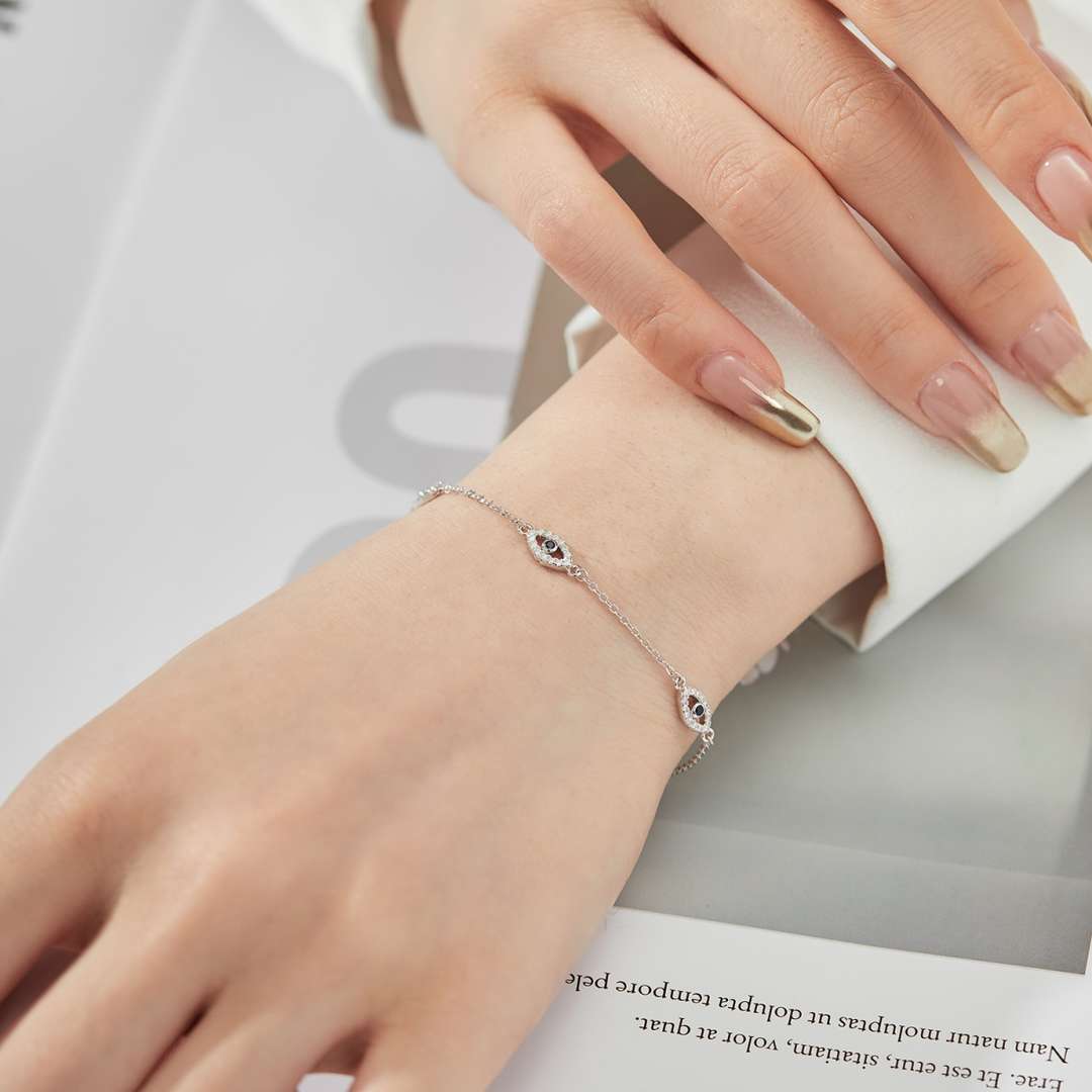 [Elowen Jewels]Evil Eye Shape Pendent Necklace
