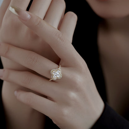 [Elowen Jewels]Luxurious Eternity Flower Shape Banquet Ring