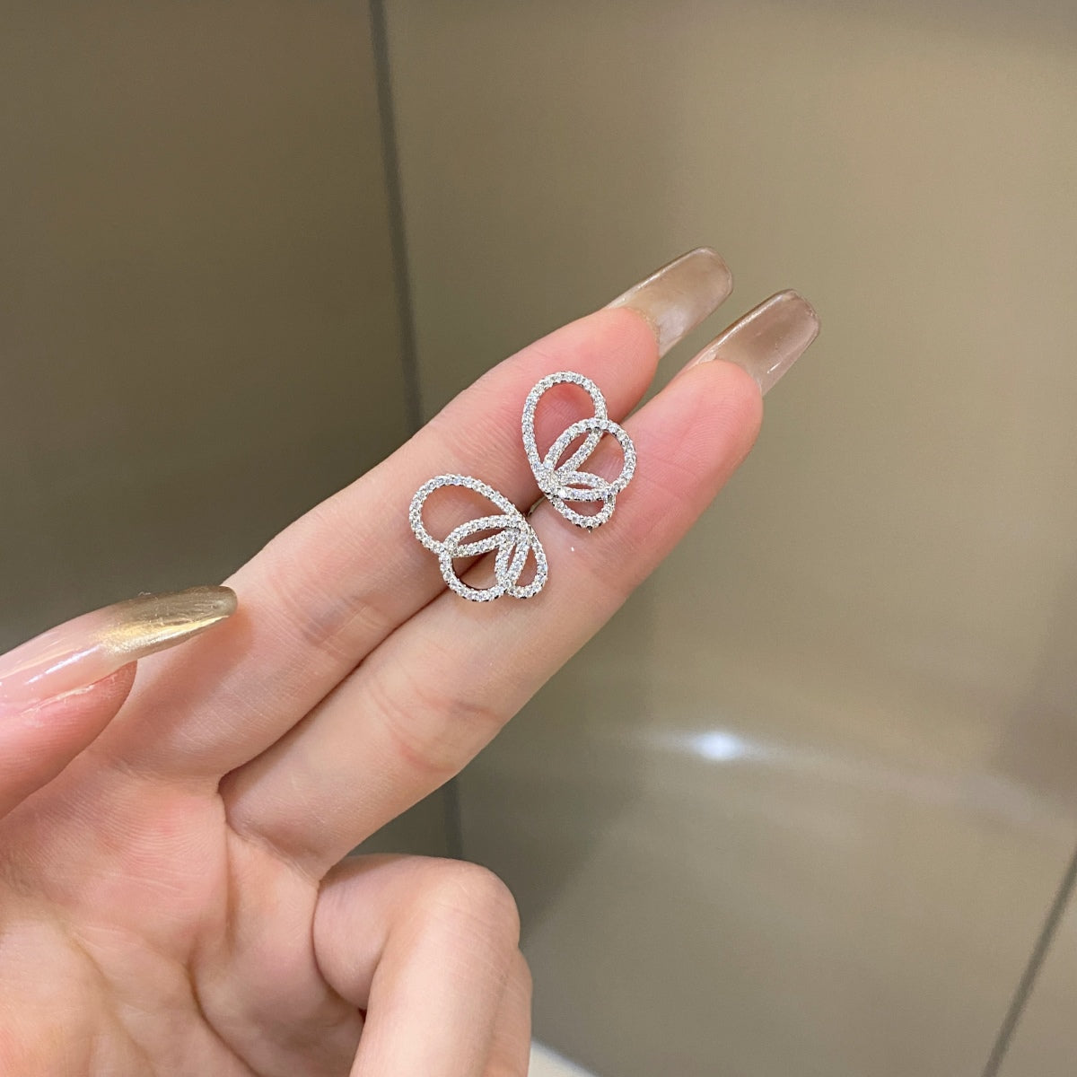 [Elowen Jewels]Exquisite Butterfly Shape Earrings