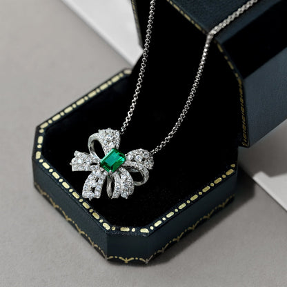 [Elowen Jewels]Luxurious Flower Shape Emerald Cut Necklace
