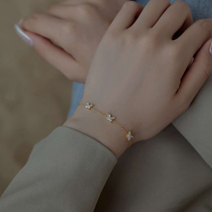 [Elowen Jewels]Radiant Butterfly Shape Necklace
