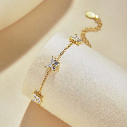 [Elowen Jewels]Radiant Butterfly Shape Necklace