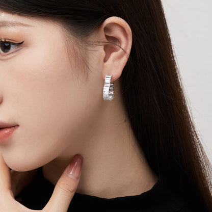 [Elowen Jewels]Radiant Heart Cutout Earrings
