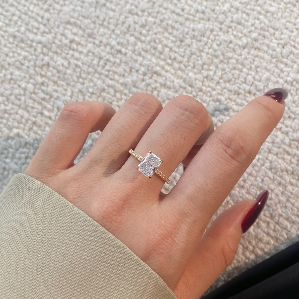 [Elowen Jewels]2.0 Carat Dazzling Sparkling Radiant Cut Party Ring
