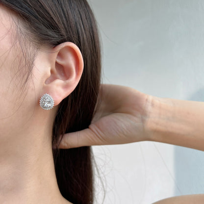 [Elowen Jewels]Delicate Gorgeous Pear Cut Daily Earrings
